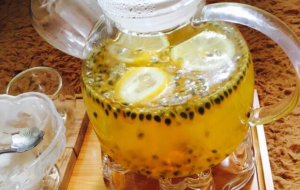 百香果柠檬水果茶怎么做
