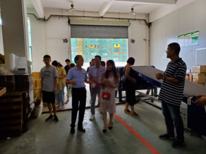 浦江商务局到桂平市参观学习百香果产业